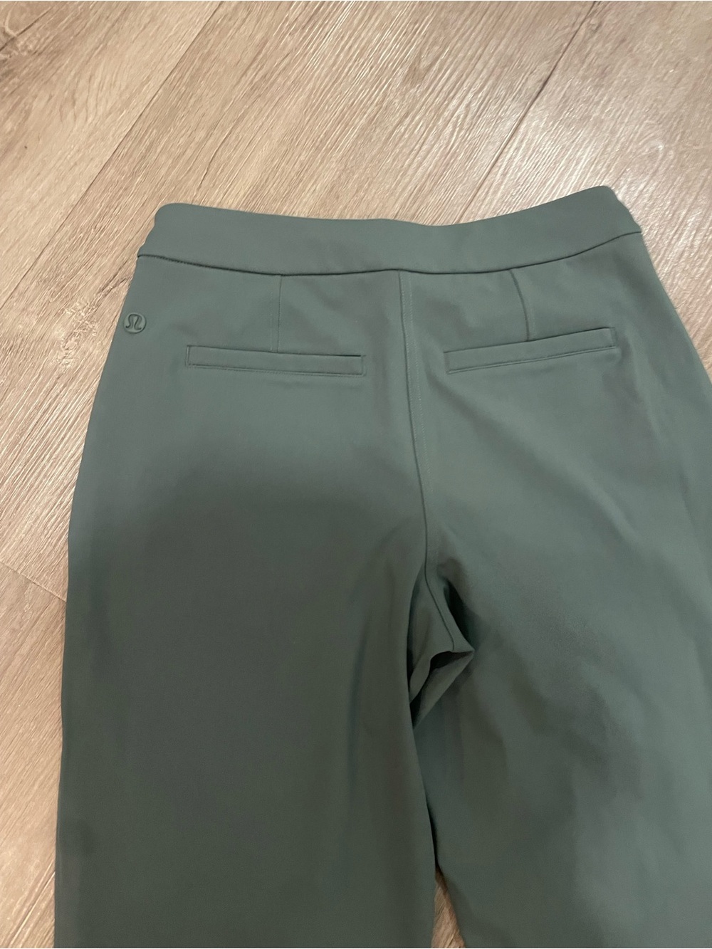 NWOT Lululemon Tapered-Leg Mid-Rise 7/8 Pant *Luxtreme in Dark Forest - Picture 6 of 10